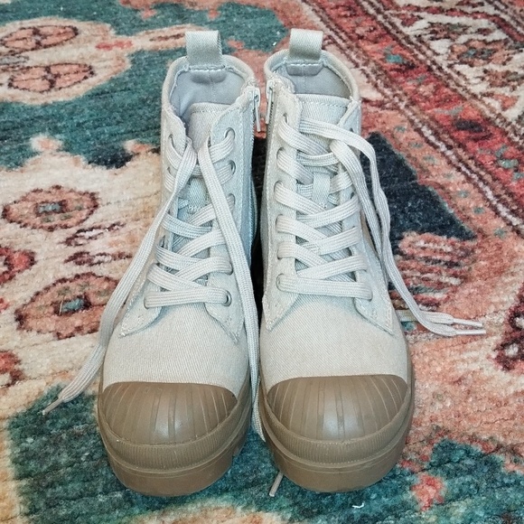 Women's combat style boot size 7 cream and light brown - Picture 2 of 7